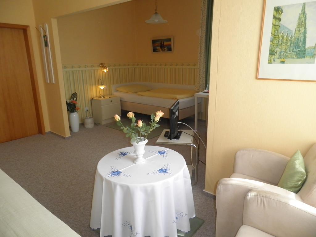 Villa Zur Schoenen Aussicht บาดซัลซูเฟลน ภายนอก รูปภาพ