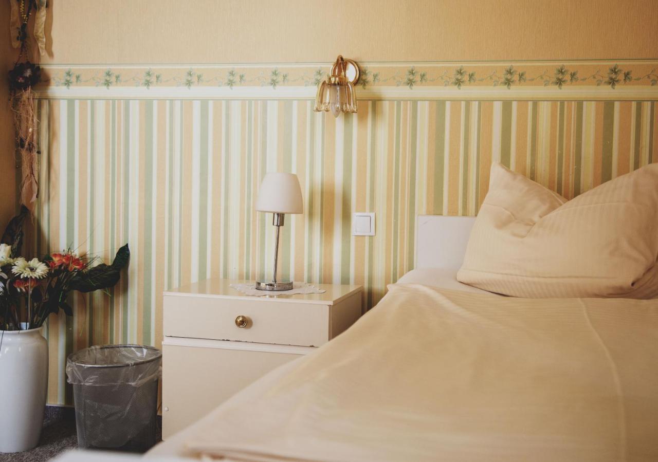 Villa Zur Schoenen Aussicht บาดซัลซูเฟลน ภายนอก รูปภาพ